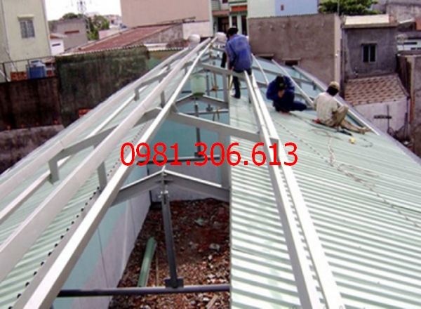 Dịch vụ lắp đặt lợp chống nóng mái tôn tại cụm CN Ngọc Hồi
